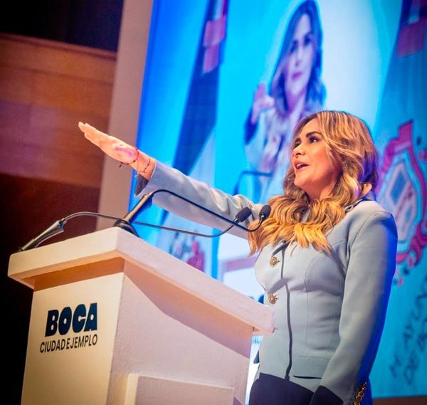 ¡Y MARYJOSE TAMBIÉN! - *“El eje rector de mi gobierno es muy claro: hacer de Boca del Río una ciudad ejemplo”, aseguró
