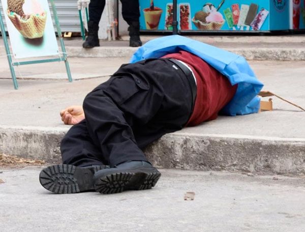 ¡GUARDIA DE SEGURIDAD FALLECIÓ ANTES DE LLEGAR CON EL DOCTOR!