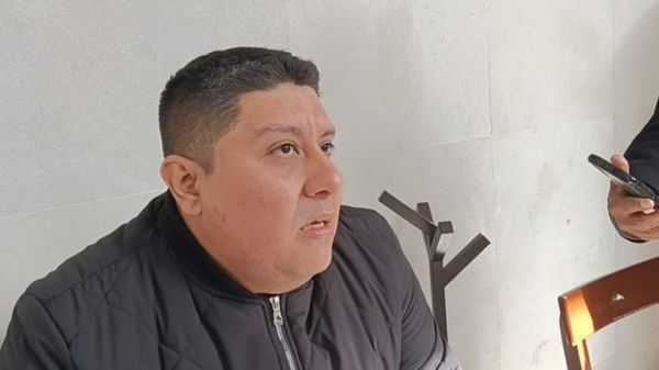 ¡DENUNCIAN A LOS DIRECTORES DE COBAEV Y CONALEP! - *Por cobros irregulares por renta de equipos en instituto de Coatzacoalcos