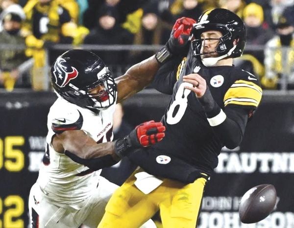 ¡HOUSTON UNA PESADILLA PARA PITTSBURGH!; VA A RONDA DIVISIONAL!