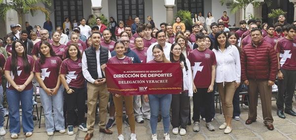 ¡ROSA MARÍA ABANDERA A SUS DEPORTISTAS!