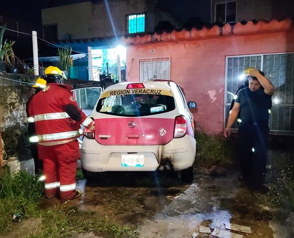 ¡MALANDROS INTENTAN QUEMAR TAXI!