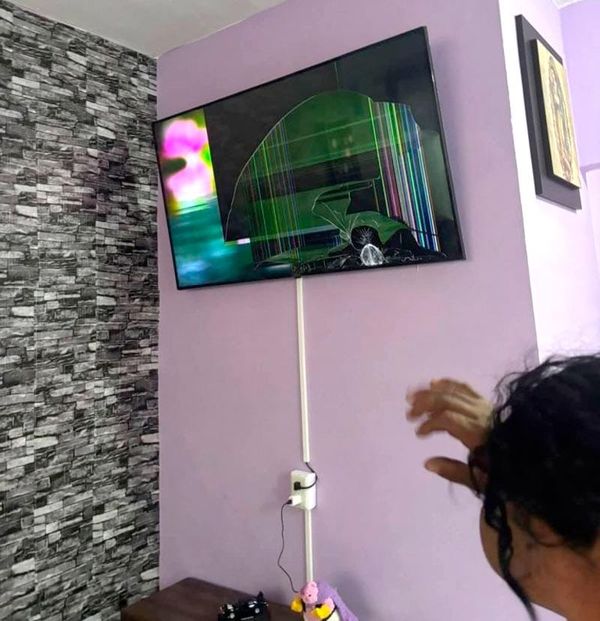 ¡“RATAS” VACIARON LA CASA EN LA COLONIA RESERVA TARIMOYA!