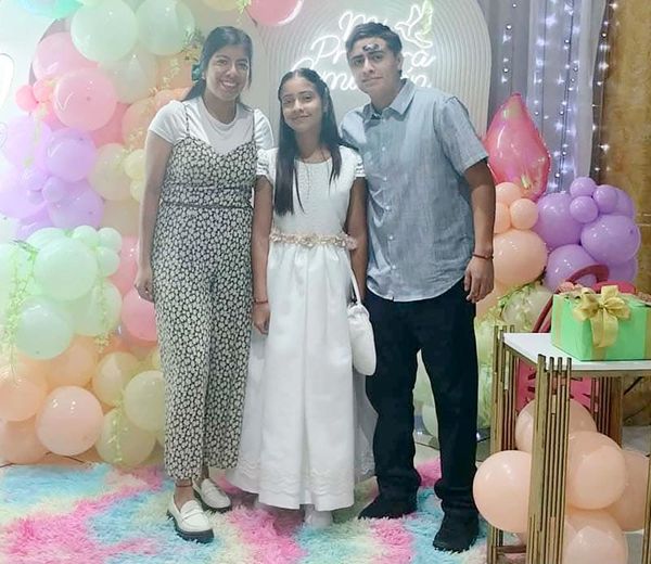 QUEREN TOMA POR PRIMERA VEZ EL CUERPO DE CRISTO