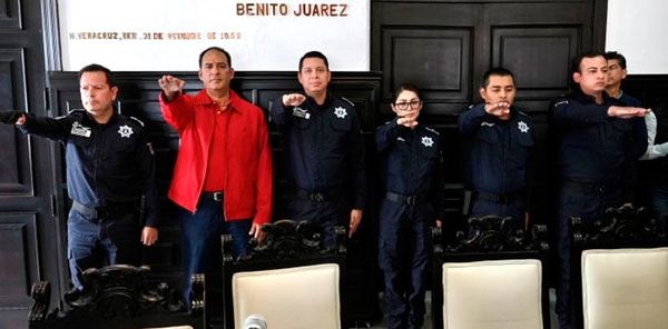 ¡QUIEREN SÚPER-POLICÍAS!