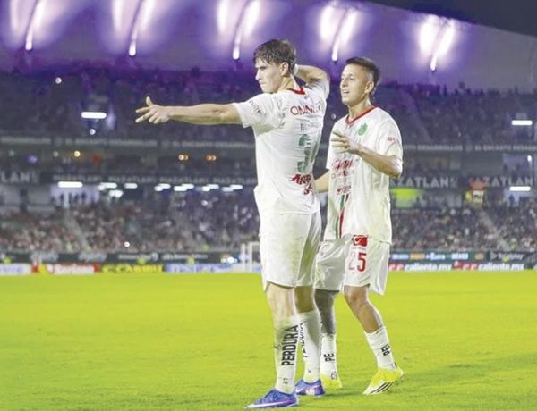 ¡CHIVAS MANTIENE SU PASO PERFECTO!