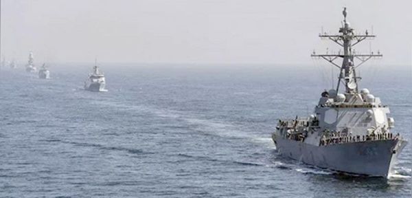 ¡DOS BUQUES DE LA MARINA DE EU CHOCAN EN EL CARIBE!