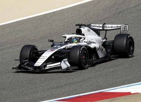 ¡COMPARA CHECO NUEVOS AUTOS DE F1 CON LOS DE LA FÓRMULA E!