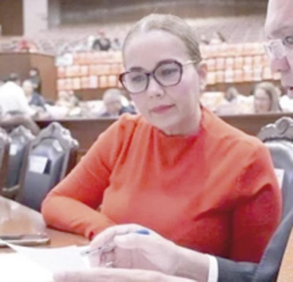 ¡DAN DE ALTA A DIPUTADA DE MC!