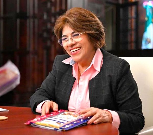 ¡ROSA MARÍA ATIENDE A 196!