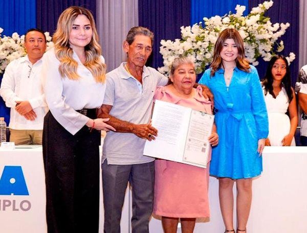 ¡SE CASAN 97 PAREJAS!