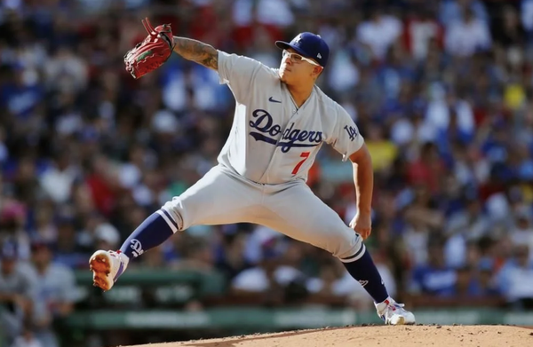¡TEMA LEGAL ALEJÓ A JULIO URÍAS DEL CLÁSICO MUNDIAL!