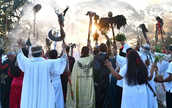 ¡CUMBRE DE BRUJOS! - *En el Primer Viernes de Marzo