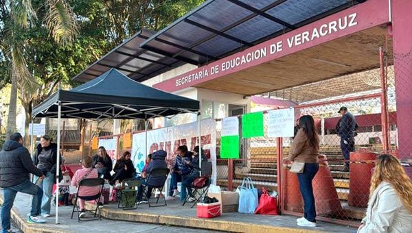 ¡BLOQUEAN LA SEV! - Y SIGUEN