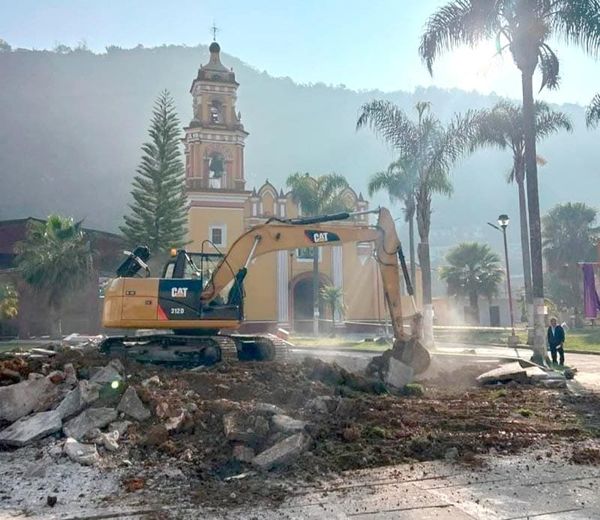 ¡TIRAN BARDA DE LA IGLESIA!