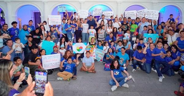 ¡SE PINTAN DE AZUL!