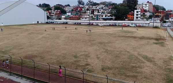¡DESTROZAN CANCHA DEL “QUIRASCO”!