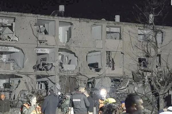 ¡IRÁN BOMBARDEA ISRAEL!