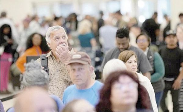 ¡CIERRE GUBERNAMENTAL LLEGA A 40 DÍAS SIN SOLUCIÓN Y AFECTA AEROPUERTOS!