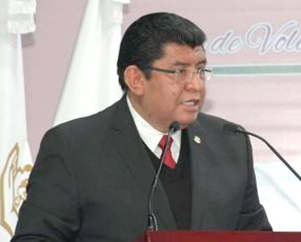 ¡MATAN A EX LÍDER DEL ISSSTE! - DESDE UNA MOTO LE DISPARAN