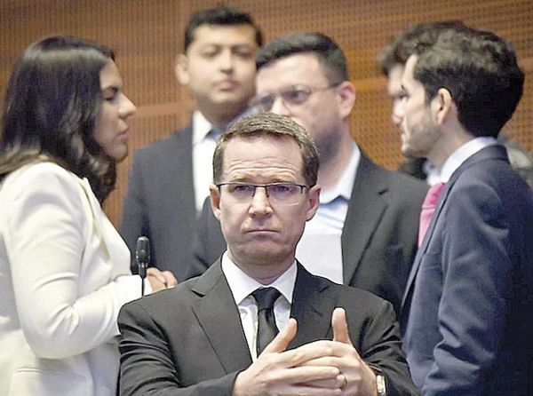 ¡PAN, PRI Y MC APOYARÁN LA INICIATIVA PARA ELIMINAR LAS PENSIONES ‘DORADAS’!