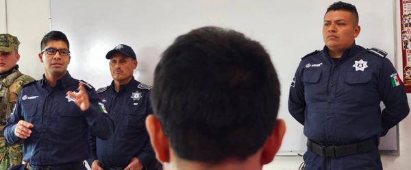 ¡LADRONES DISFRAZADOS DE TAMSEROS ROBARON 7 MIL PESOS DE UN OXXO!