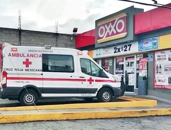 ¡PISTOLERO ARMADO CON UN CAÑÓN ASALTÓ TIENDA OXXO!