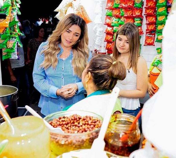 ¡RE-LANZAN PLAZA BANDERAS!