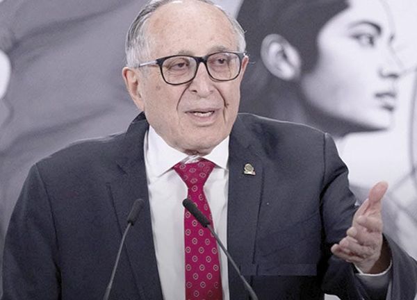 ¡SSA SOSPECHA CONTAMINACIÓN BACTERIANA EN MUERTES POR SUEROS!