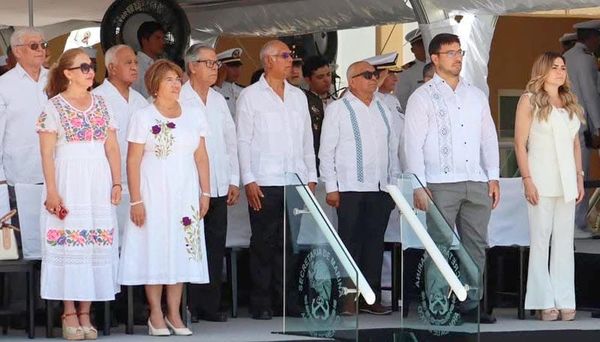 ¡PASAN LISTA LOS ALCALDES! - *En la Heroica Escuela Naval, ahí estuvieron Maryjose, Beto Cobos y Rosa María