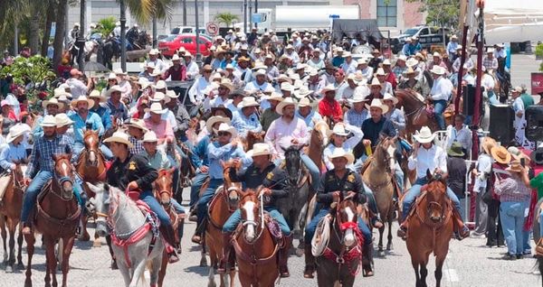 ¡FUERON 3 MIL! - EN LA MEGA-CABALGATA