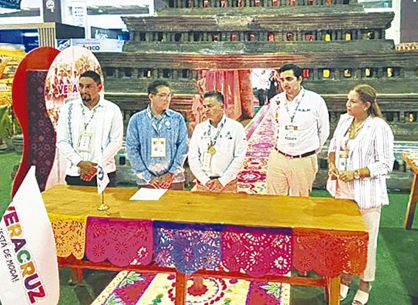 ¡HOTELEROS Y AGENCIAS DE VIAJES SE LA FIRMAN!