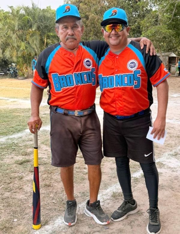 ¡RANGERS Y PALAPA VAN PAREJITOS EN EL LIDERATO!