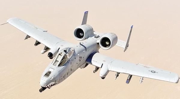 ¡DERRIBA IRÁN DOS CAZAS DE EU!