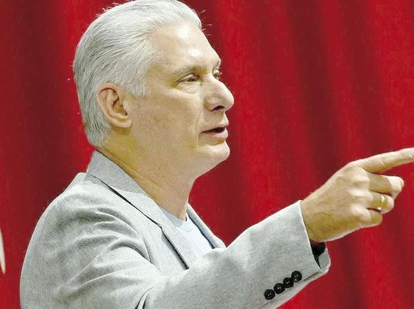 ¡CUBA SE DEFENDERÁ SI EU INTENTA UNA INVASIÓN!