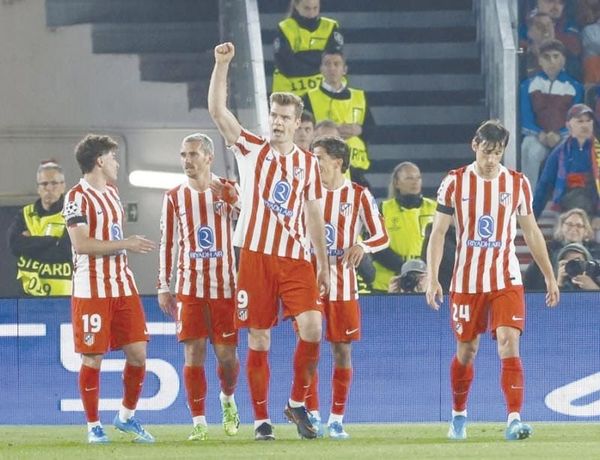¡DURO GOLPE DEL ATLÉTICO AL BARCELONA!