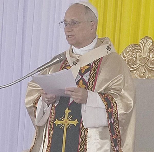 ¡EL MUNDO ESTÁ “SIENDO DEVASTADO POR UN PUÑADO DE TIRANOS”!