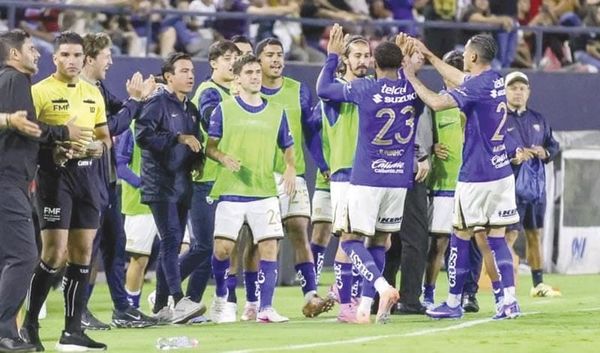 ¡PUMAS ACARICIA LA CIMA, ES SUBLÍDER!