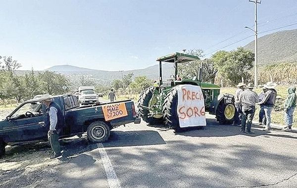 ¡FIJAN CAMPESINOS Y TRANSPORTISTAS 15 DEMANDAS!