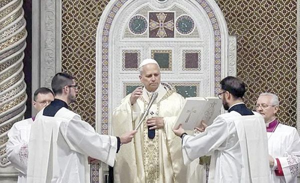 ¡HEGSETH AFIRMA QUE LAS TROPAS ESTADOUNIDENSES LUCHAN POR JESÚS!