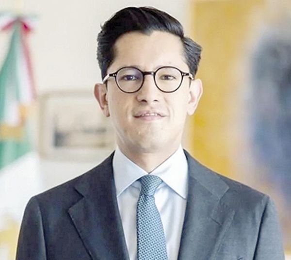 ¡ROBERTO VELASCO, DE VOCERO DE SRE A CANCILLER!