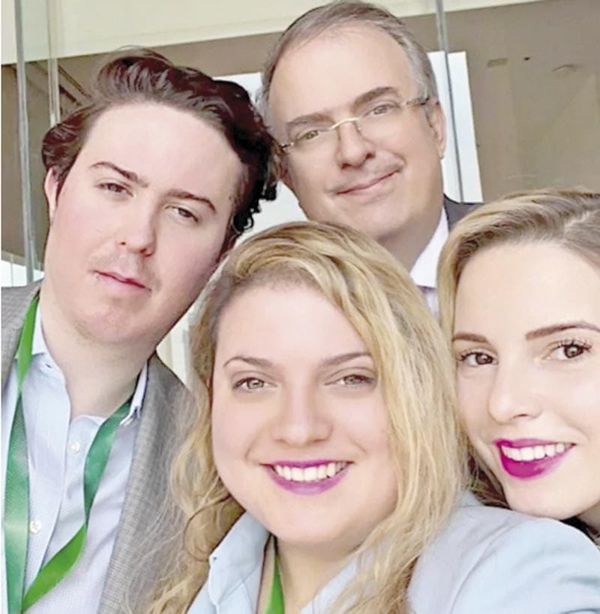 ¡EBRARD SEGUIRÁ AL FRENTE DE LA SECRETARÍA DE ECONOMÍA!