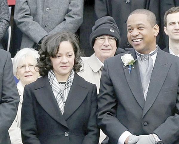 ¡EX VICEGOBERNADOR DE VIRGINIA, MATA A SU ESPOSA Y SE SUICIDA!