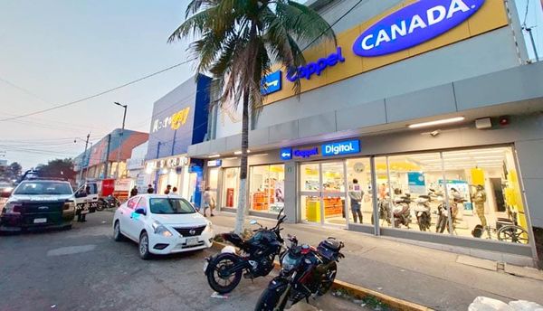 ¡ROBAN CELULARES EN ASALTO A COPPEL DE LA AVENIDA MATAMOROS!