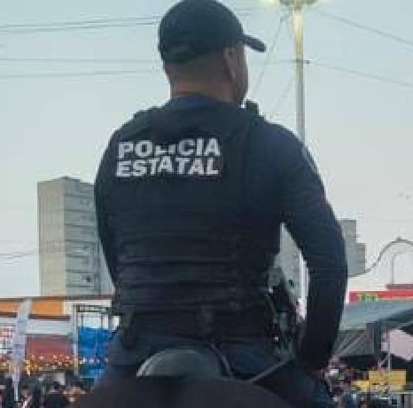 ¡ABUELITO ENSEÑA SUS MISERIAS ARRIBA DE LA MOTO!