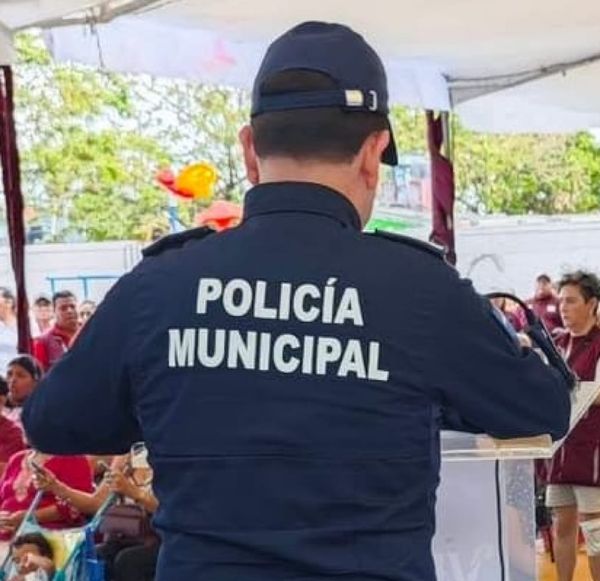 ¡ASALTAN TIENDA NETO EN EL OASIS!