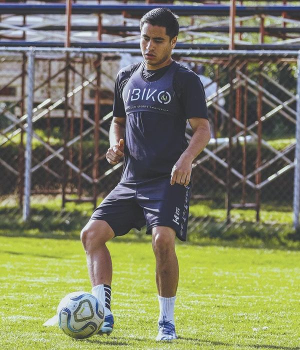 ¡DOBLE SESIÓN DE TRABAJO PARA EL MONSTROU MORADO EN LA SERIE “A”!