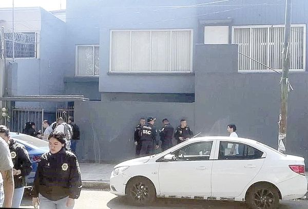 ¡MATAN A FAMILIA EN AZCAPOTZALCO POR NO PAGAR EXTORSIÓN!