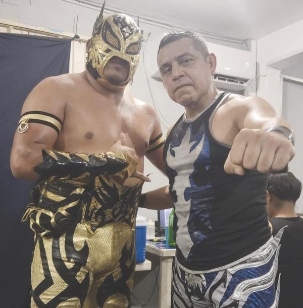 ¡FUNCIÓN DE LUCHA LIBRE”!