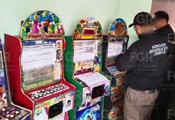 ¡OPERATIVO DE LA FGR! - CONTRA MAQUINITAS